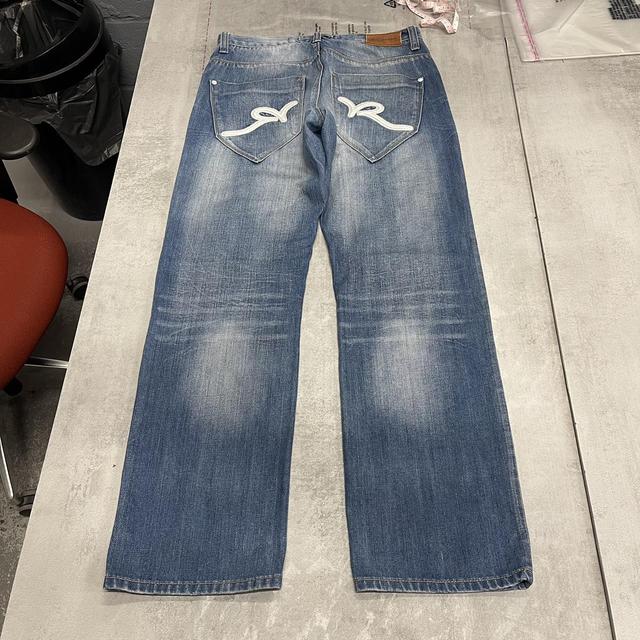 Embroidered Rocawear jeans W32